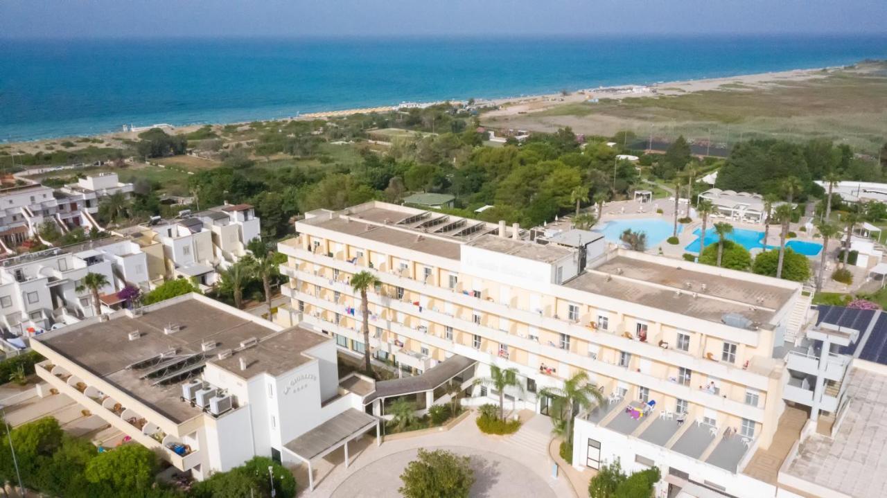 Hotel Nicolaus Club La Giurlita Ugento Esterno foto
