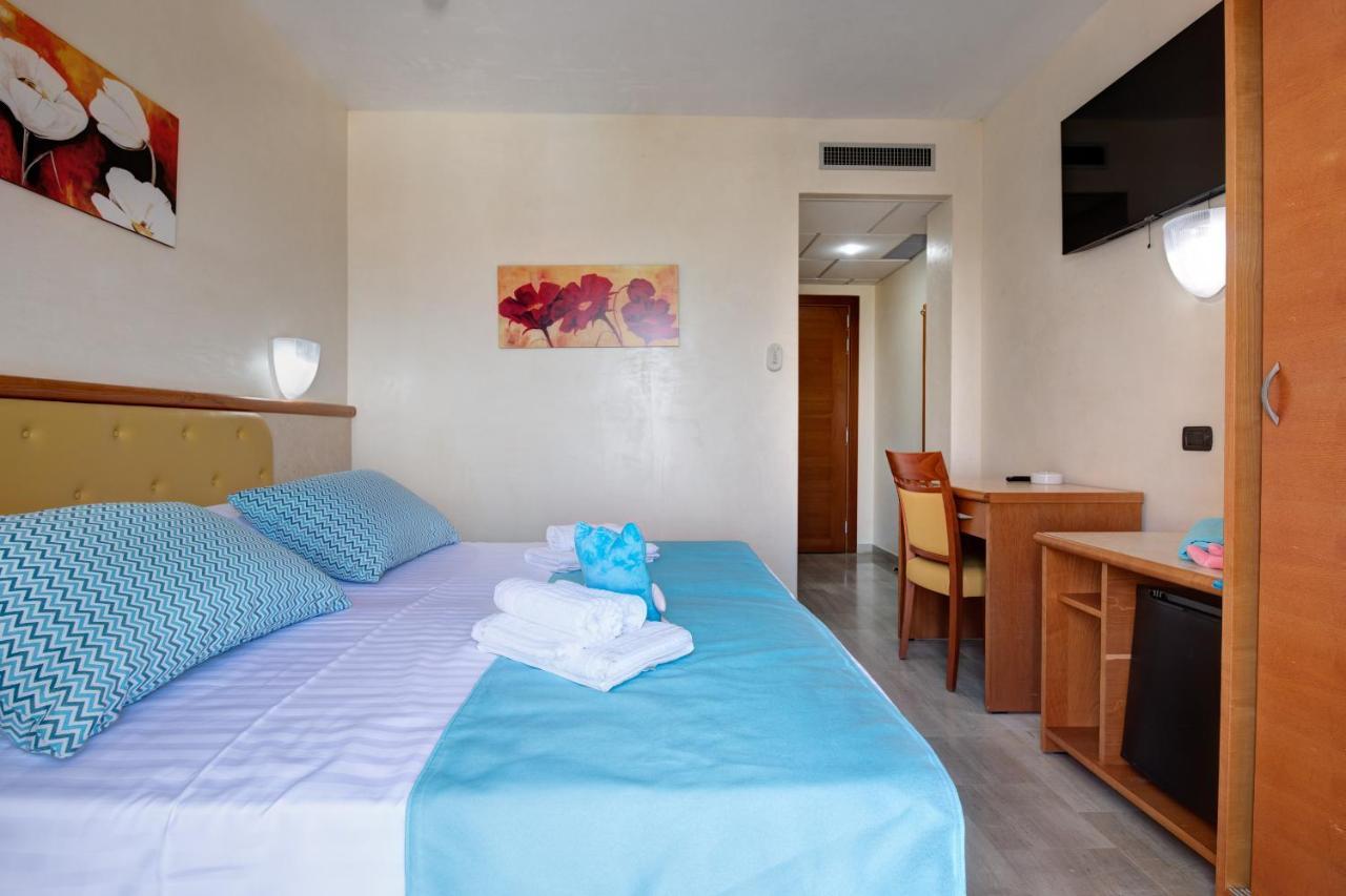 Hotel Nicolaus Club La Giurlita Ugento Esterno foto