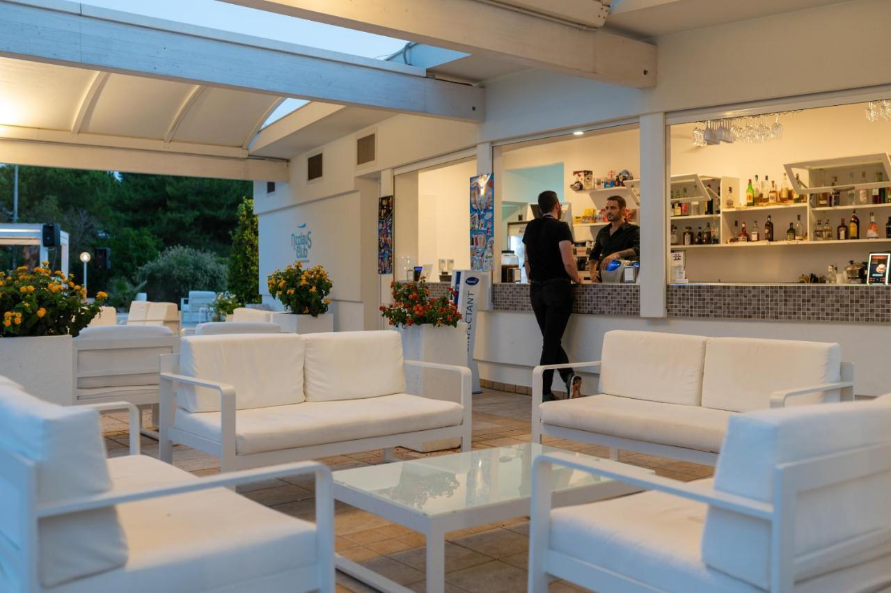 Hotel Nicolaus Club La Giurlita Ugento Esterno foto